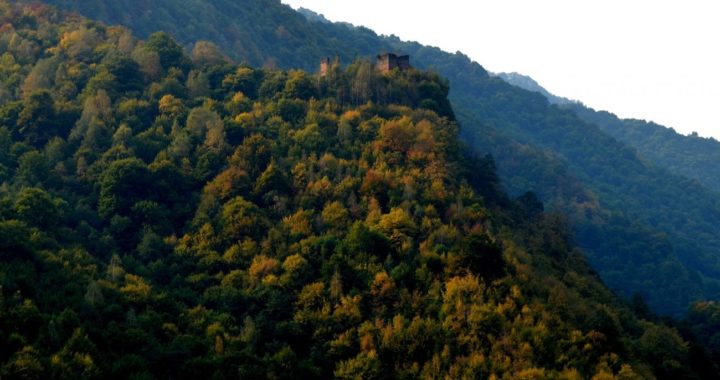 Карпатський Замок Кольц: Де Містика Веде До Жюля Верна